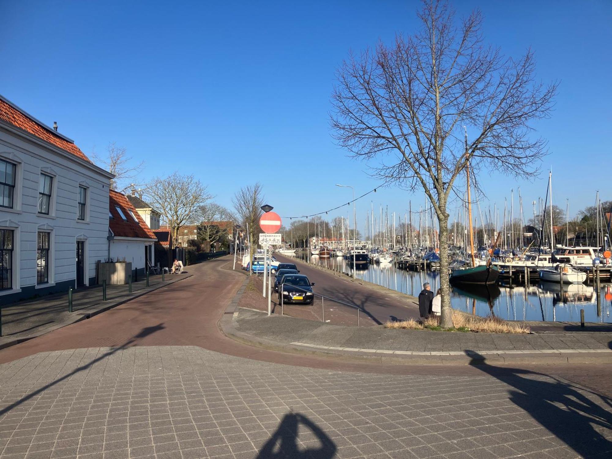 From September Lyra On The Go To Suriname Till 1 April 2026 Joint Captain Casey Medemblik Exteriör bild